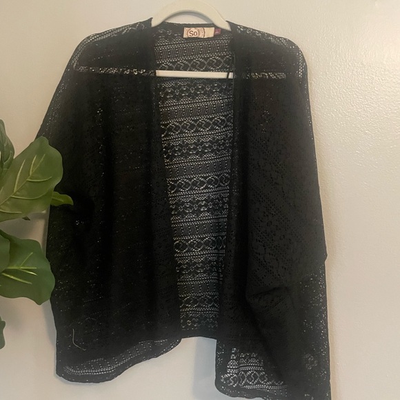 Back cover up - Picture 1 of 3